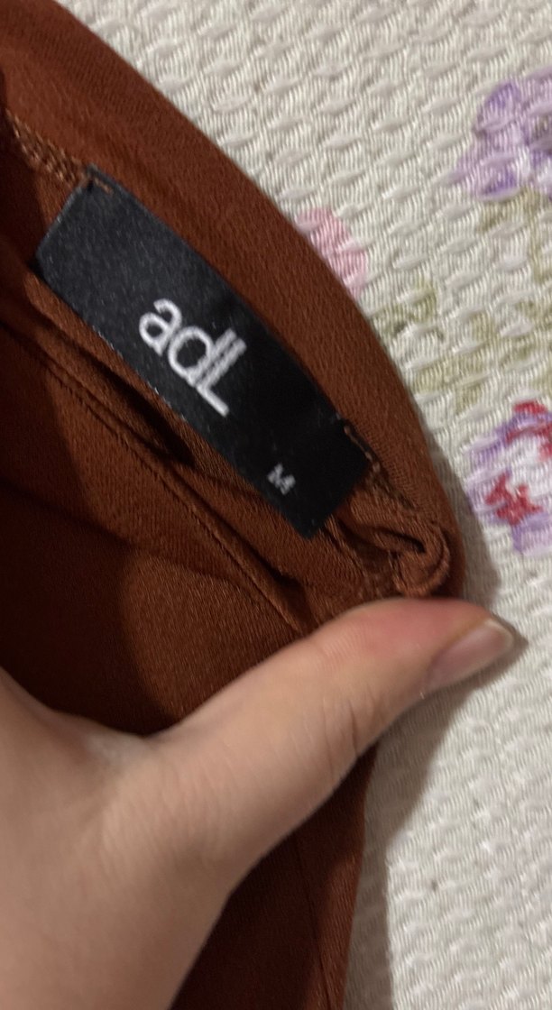 Kahverengi Drapeli Kadın Askılı - Görsel 3