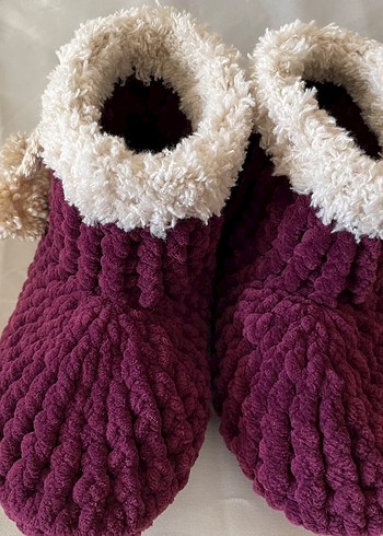 Bordo Nakışlı Kız Çocuk Örgü Ev Terliği - Görsel 2