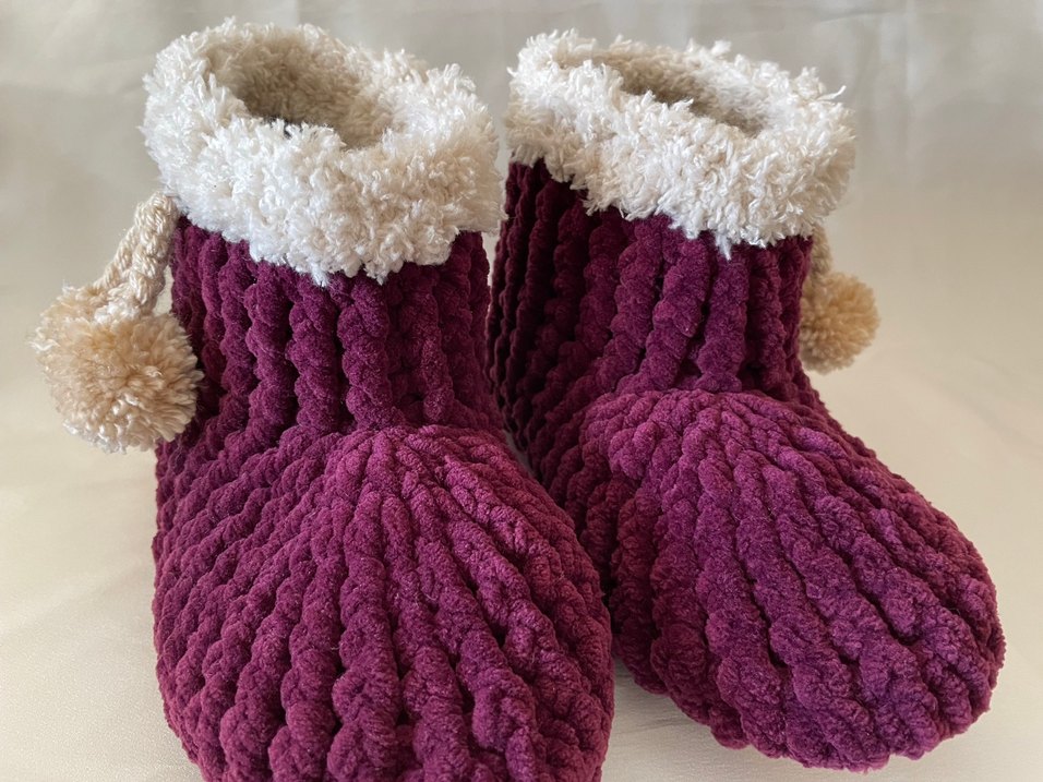 Bordo Nakışlı Kız Çocuk Örgü Ev Terliği - Görsel 5