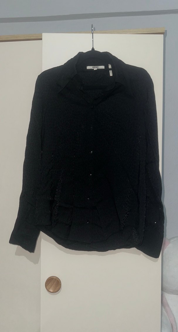 Siyah saten leopar desen  Düğmeli Uzun Kollu Gömlek - Görsel 2