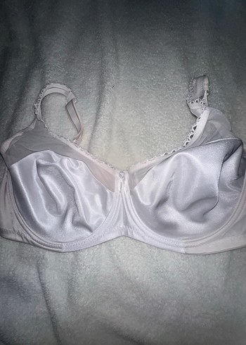 Beyaz Minimalist Sütyen - Görsel 2