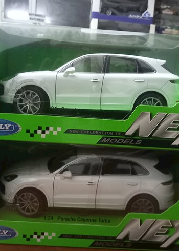 Beyaz Porsche Cayenne Turbo Oyuncak Araba