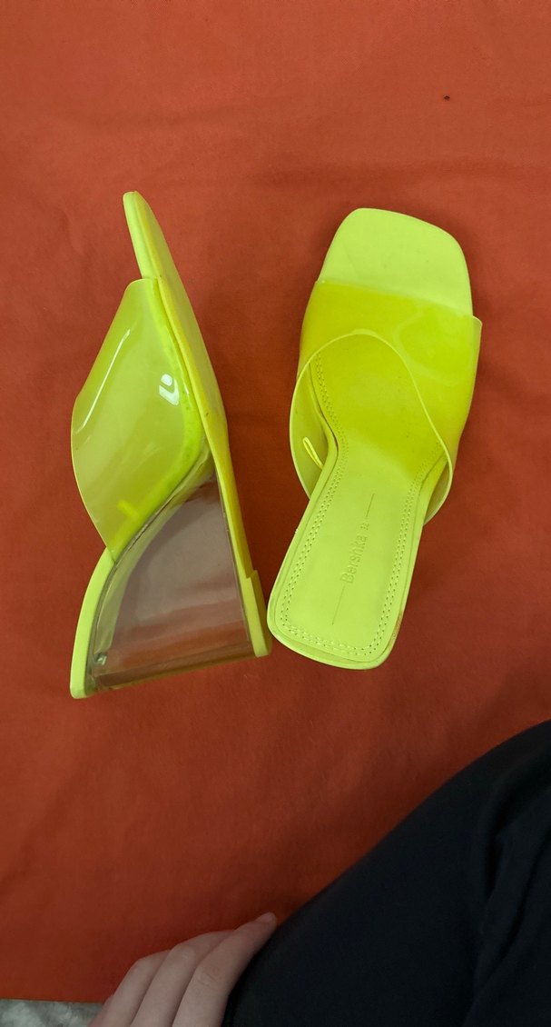 Şeffaf Bantlı Sarı Kadın Topuklu Terlik - Görsel 2