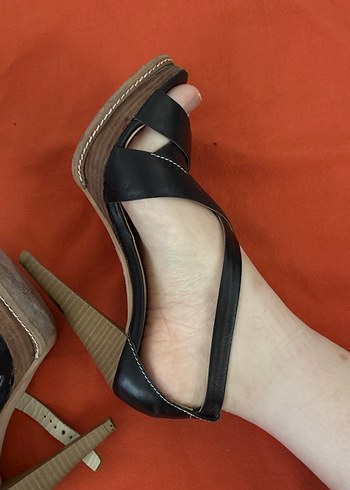 Derimod Siyah Platform Topuklu Kadın Sandalet - Görsel 4