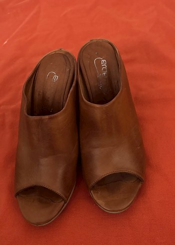 Deri Taba Kadın Dolgu Topuklu Sandalet - Görsel 3