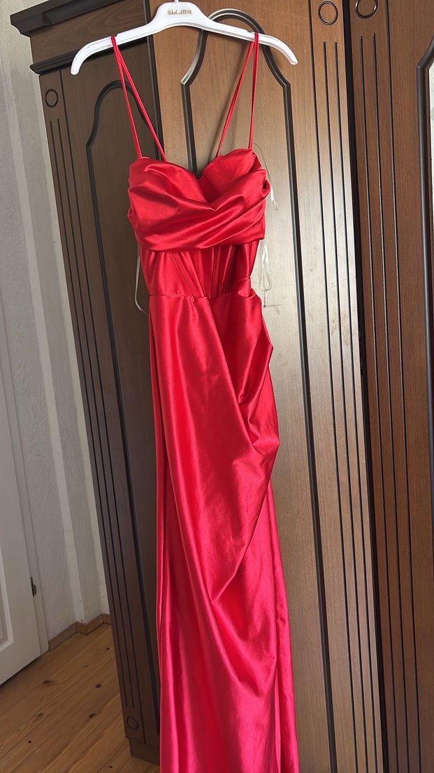 Kırmızı Uzun Drapeli V Yaka Abiye Elbise - Görsel 4