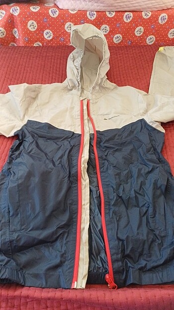 Decathlon yağmurluk - Görsel 4