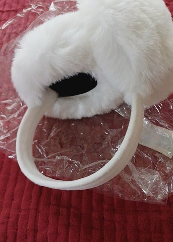 Kadın Beyaz Kürklü Kulaklık katlanir - Görsel 2