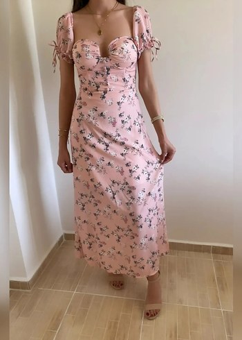 Pembe Çiçekli Uzun Straplez Elbise