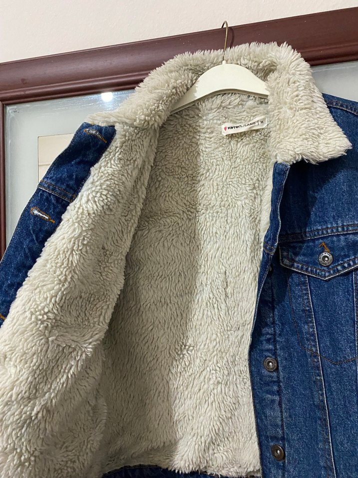 Koton Gri Kürklü Mavi Kadın Denim Ceket - Görsel 2