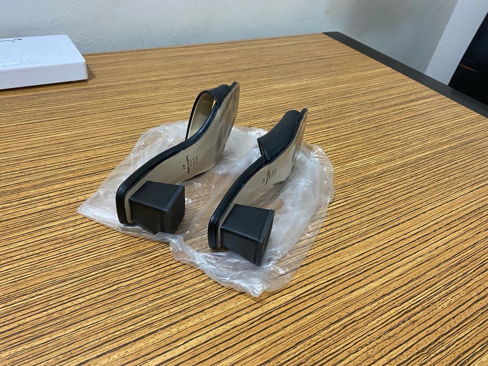 Sıfır gibi FLO BUTİGO Siyah Topuklu Kadın Terlik - Görsel 4