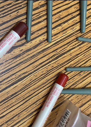 4 ad gratis marka kalem sıfır sayılır ve de fırçalar tek fiyat - Görsel 4