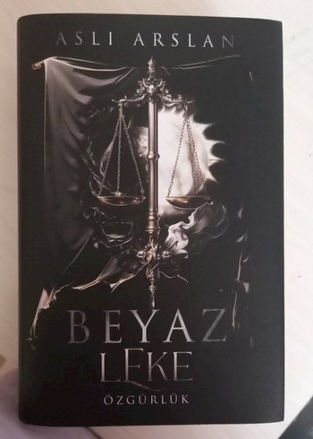  Aslı Arslan - Beyaz Leke