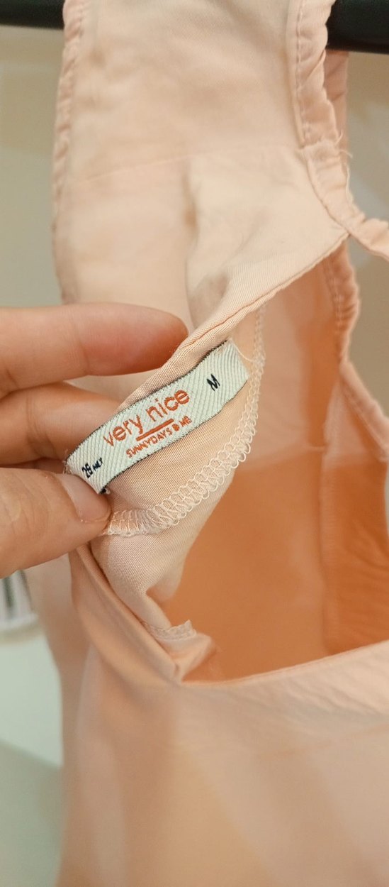 Bej Kolsuz V Yaka Keten Mini Bluz - Görsel 3