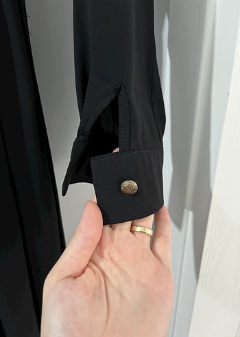 Uzun Siyah Düğmeli Kadın Elbise - Görsel 6