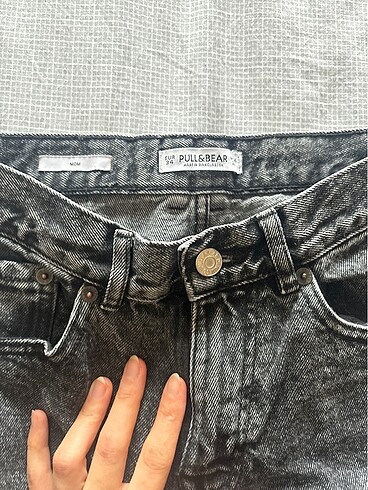 Pull and Bear Pull and bear mom jean