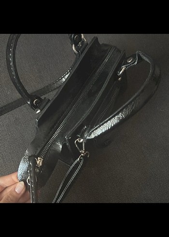 Siyah rugan çanta - Görsel 2