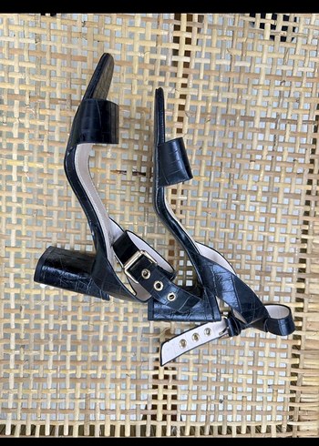 Zara topuklu ayakkabı - Görsel 2