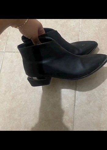 Siyah Stiletto Topuklu Minimalist Bot - Görsel 2