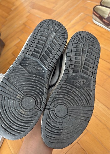 37 Beden beyaz Renk Nike air spor ayakkabı
