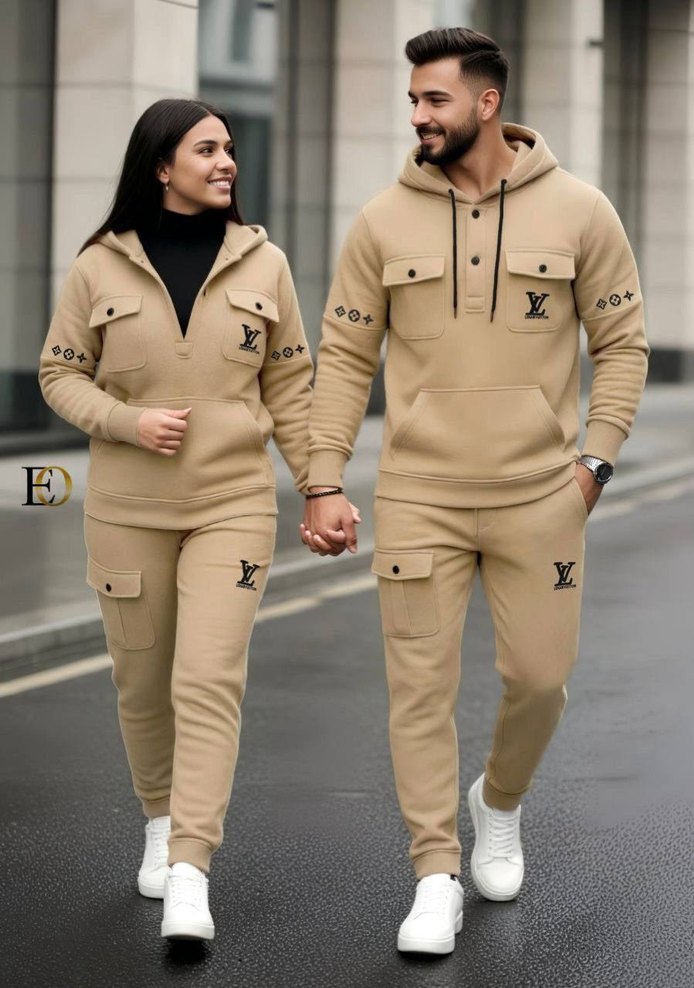 Kadın Beyaz Kapüşonlu Baskılı Eşofman - Görsel 3