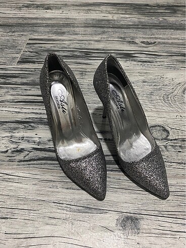 Diğer Simli stiletto