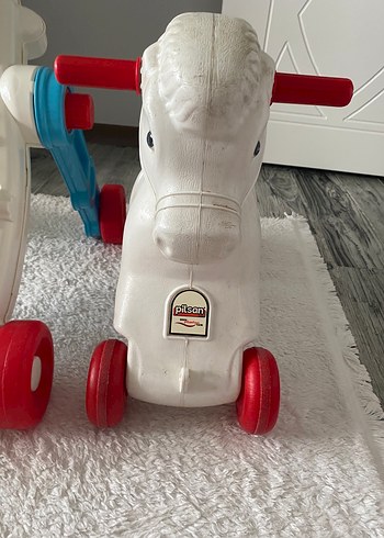 Fisher Price Renkli Bebek Yürüteci ve at