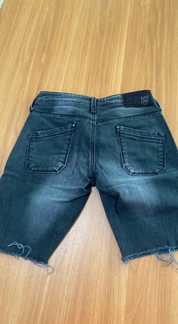 Kadın Gri Mini Kot Şort - Görsel 5