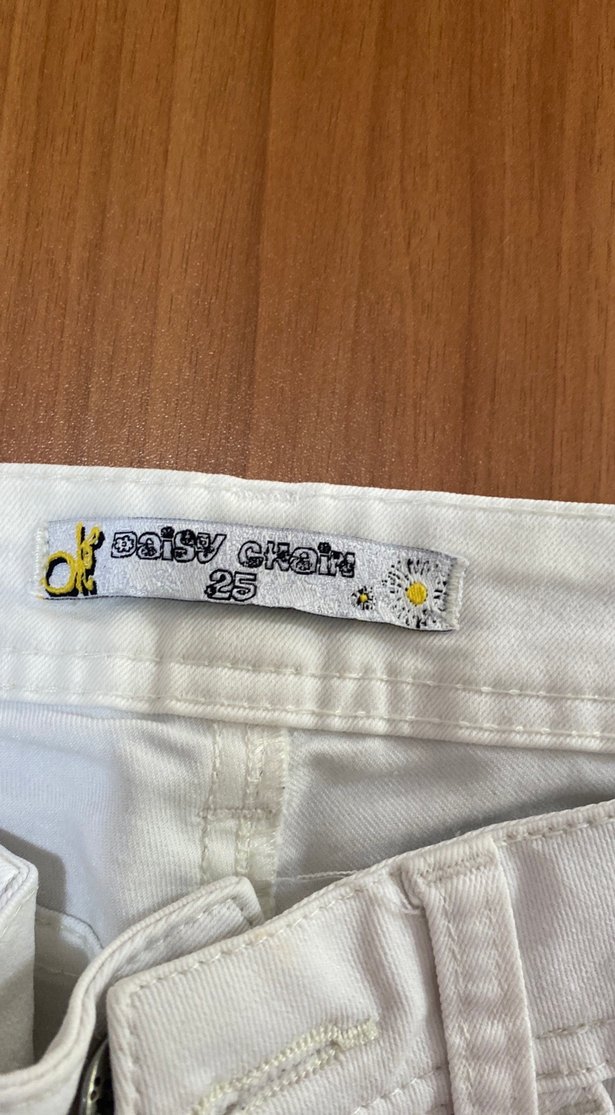 Beyaz Pamuklu Kadın Mini Bermuda Şort - Görsel 4