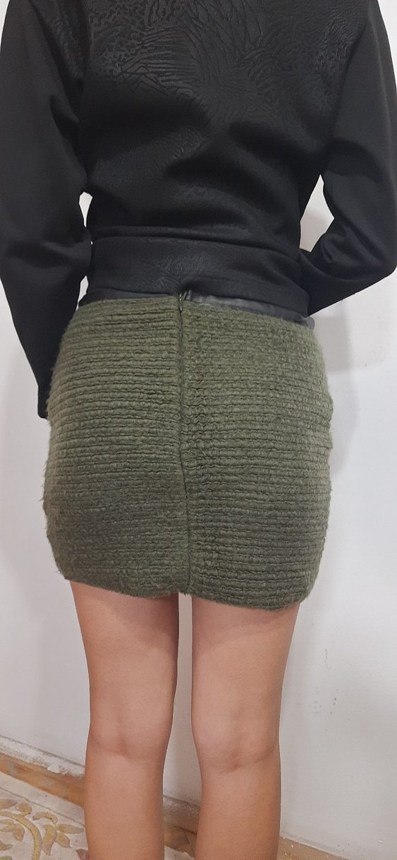 Örgü Kumaşlı Kadın Haki Mini Etek - Görsel 3