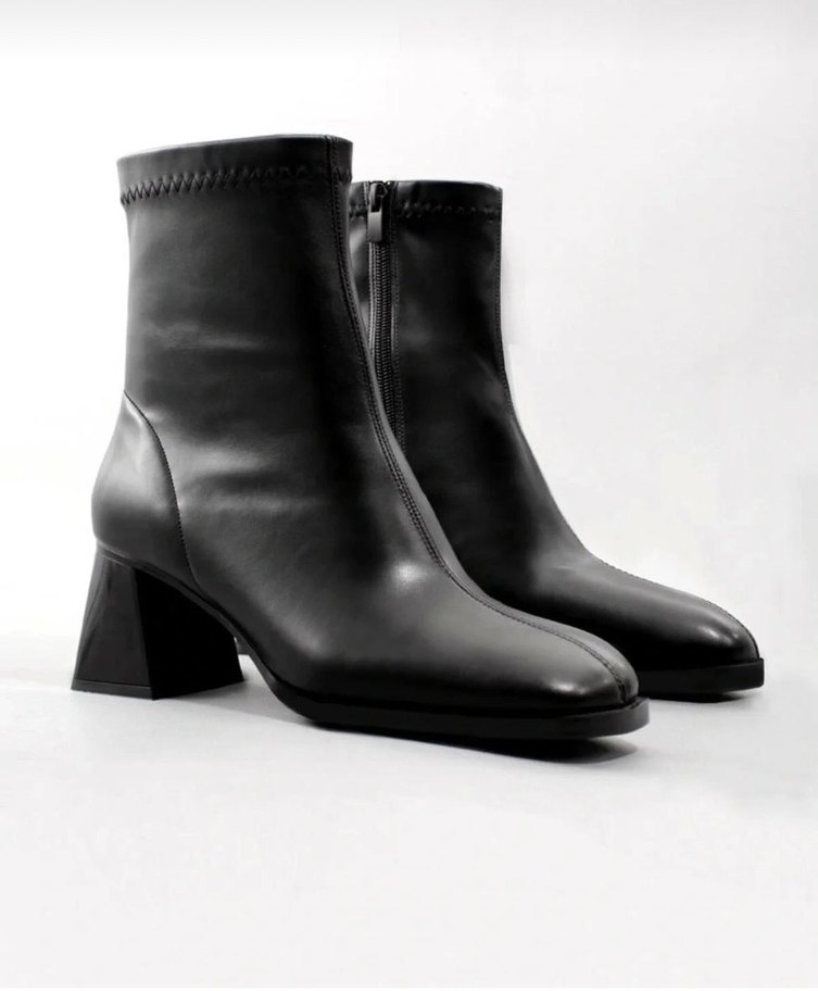 Siyah Deri Kadın Topuklu Bot - Görsel 2