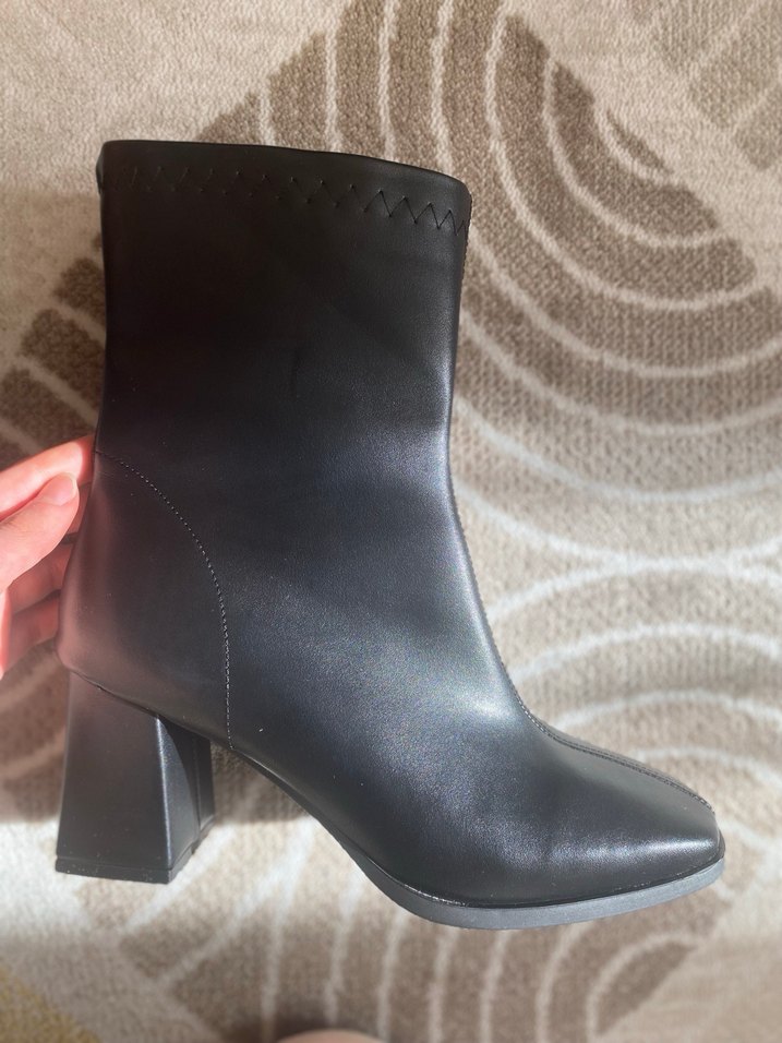 Siyah Deri Kadın Topuklu Bot - Görsel 5
