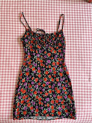 BERSHKA ÇİÇEKLİ ELBİSE