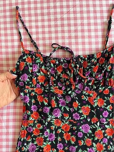 Bershka BERSHKA ÇİÇEKLİ ELBİSE