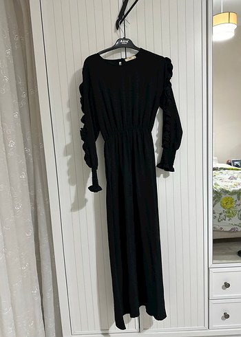 Uzun Kollu Siyah Fırfırlı Uzun Elbise - Görsel 2