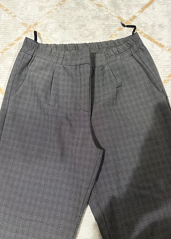 Gri Kadın Piliseli Kumaş Pantolon - Görsel 3