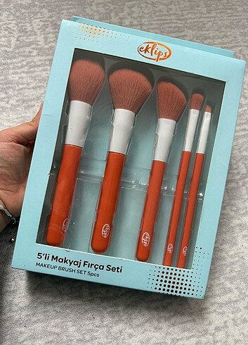 Eklips makyaj fırçası seti