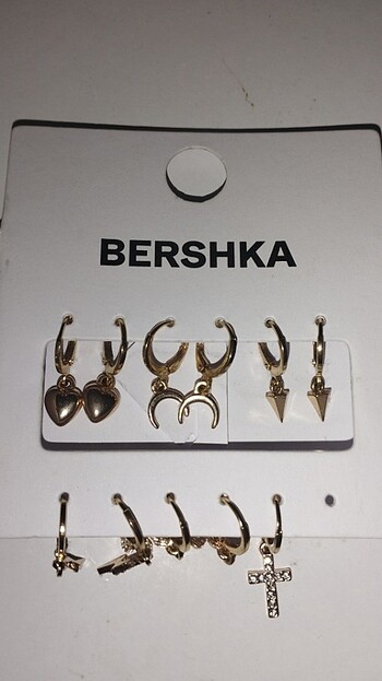  Beden Bershka kolye