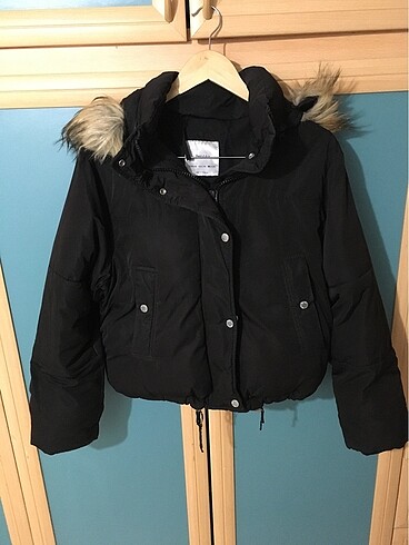 bershka puffer mont