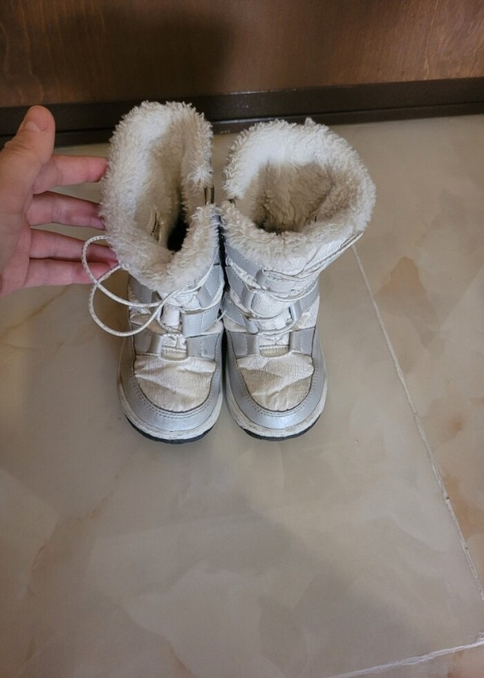 27 numara kız çocuk bot - Görsel 3