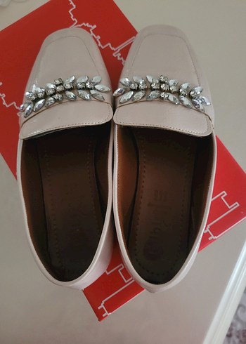 Krem Deri Taş İşlemeli Kadın Düz Ayakkabı - Görsel 2