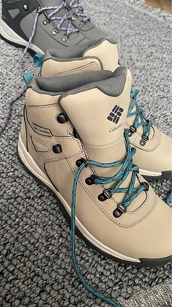 Columbia - Görsel 2