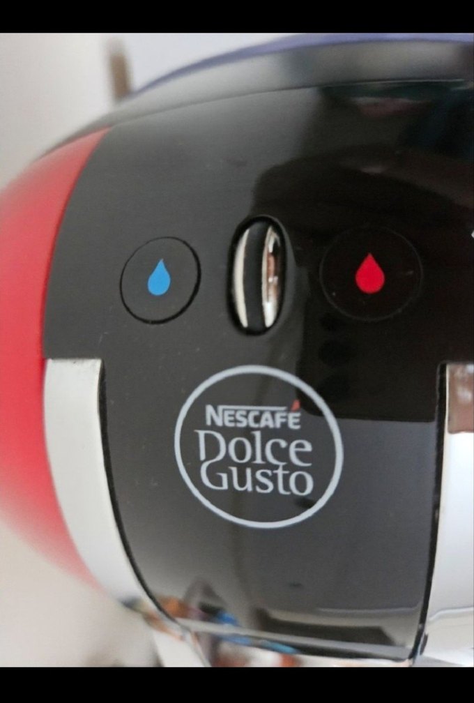 Kırmızı De'Longhi Kapsül Kahve Makinesi - Görsel 3