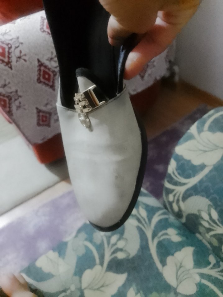 Tokalı Beyaz Kadın Ayakkabısı - Görsel 4