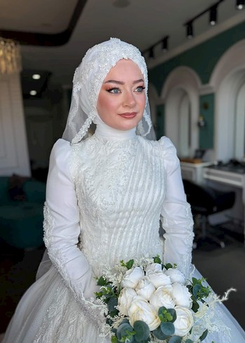 Uzun Kollu Yüksek Yakalı A Kesim Beyaz Gelinlik - Görsel 2