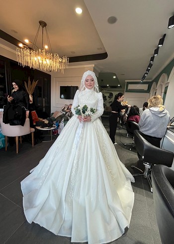 Uzun Kollu Yüksek Yakalı A Kesim Beyaz Gelinlik - Görsel 5