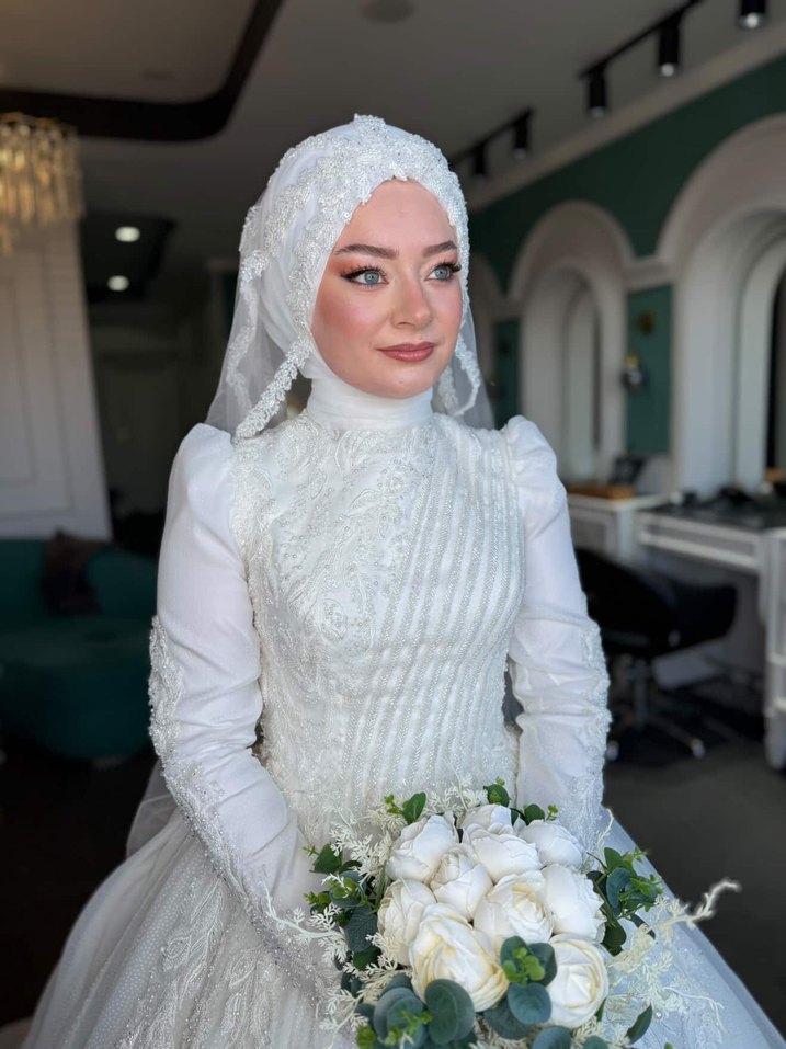 Uzun Kollu Yüksek Yakalı A Kesim Beyaz Gelinlik - Görsel 2