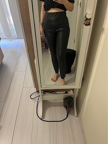 H&M Deri pantolon
