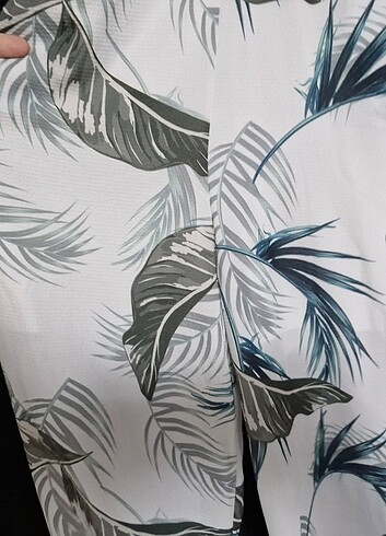 Yaprak desenli beyaz tulum - Görsel 6