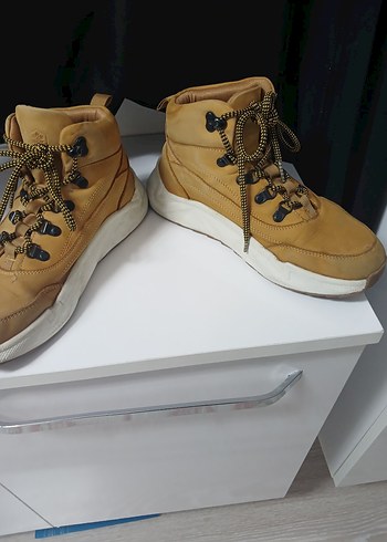 Erkek bağcıklı Bot - Görsel 3